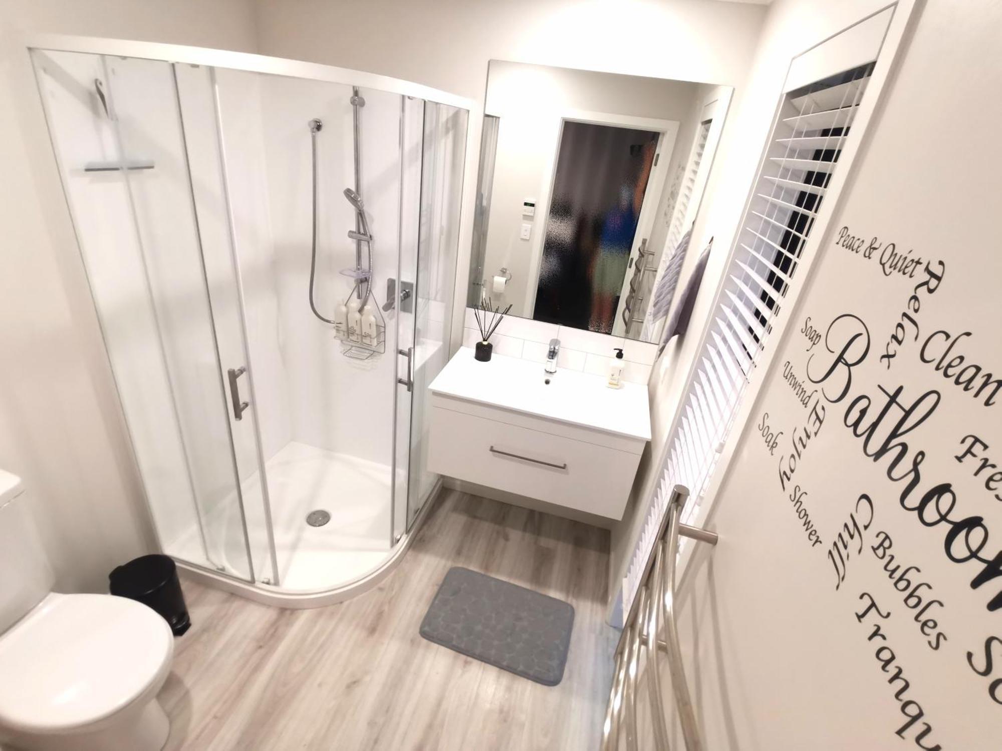 Stylish Private Guest House Ensuite Only Rolleston ภายนอก รูปภาพ