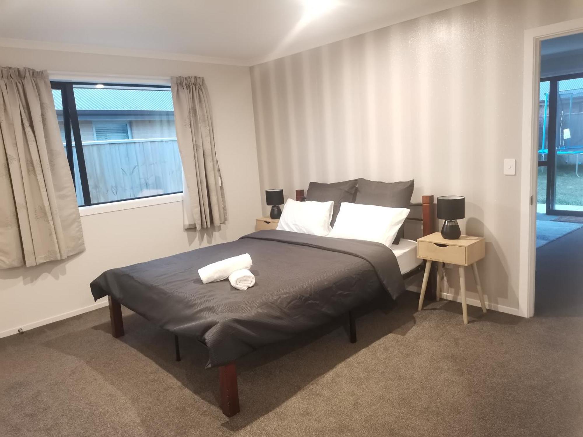 Stylish Private Guest House Ensuite Only Rolleston ภายนอก รูปภาพ